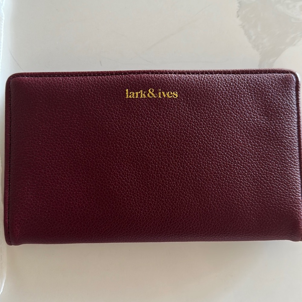 Lark and Ives NWOT maroon wallet with 13 card holders and snap closure-+dust bag